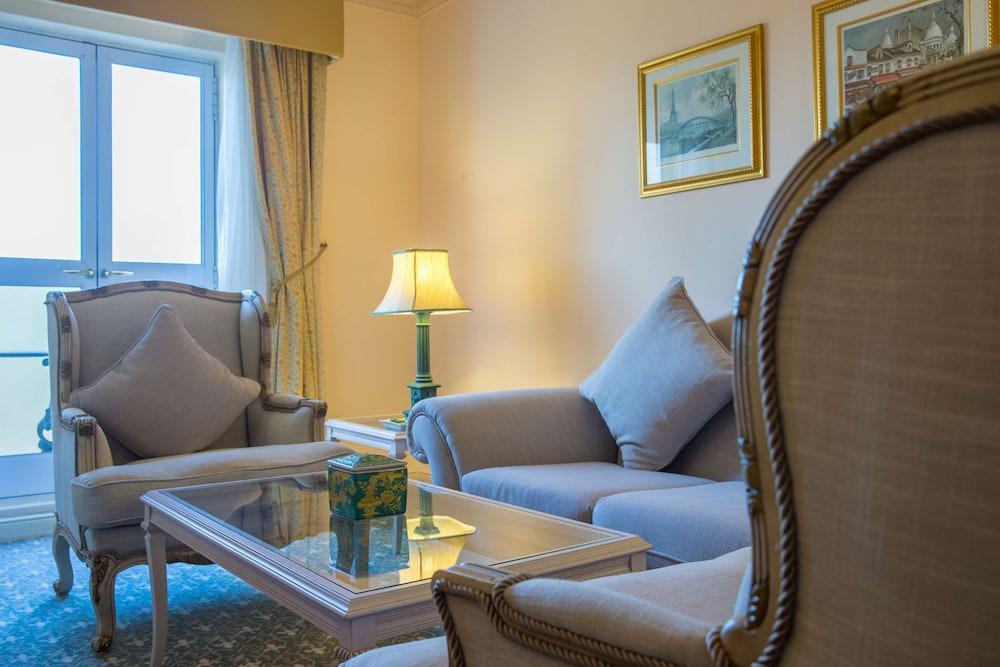 Hotel Le Vendome 케이프타운 외부 사진 A living room at the hotel